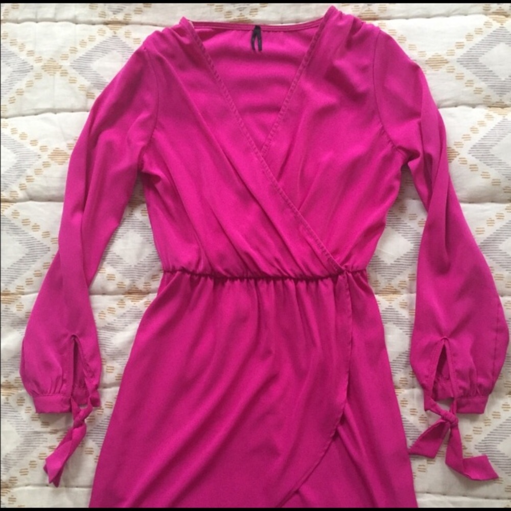 XS Nasty Gal  Hot Pink Tulip Dress